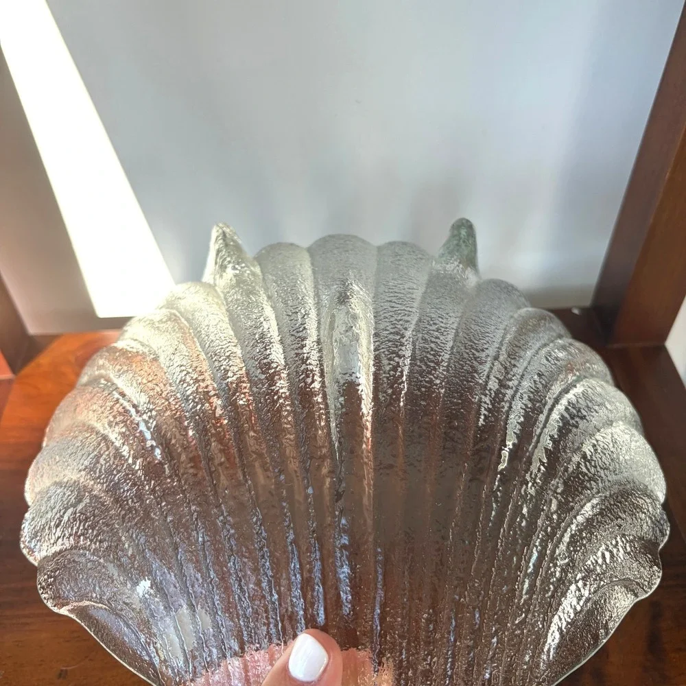 Vintage Textured Clear Glass Scalloped Large Shell Bowl Coastal Decor 12in
